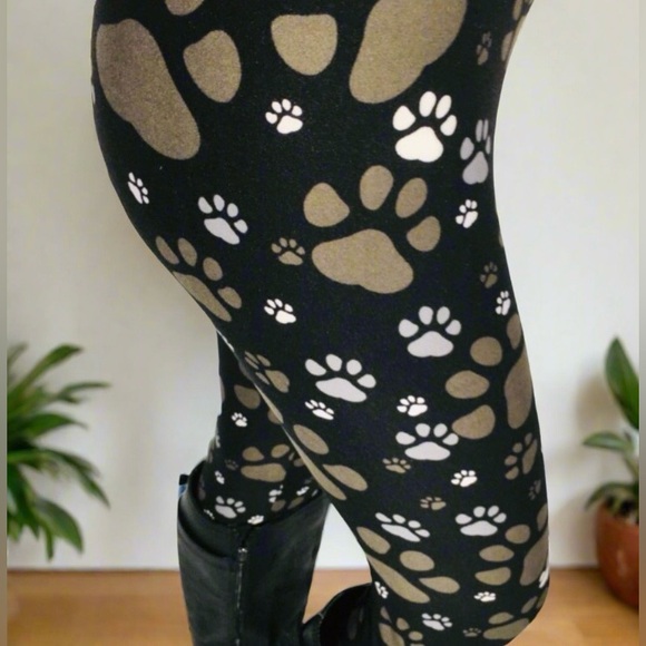 OS NEW Womens Capri Dog Paw Leggings Summer Crop Pants - Picture 2 of 7